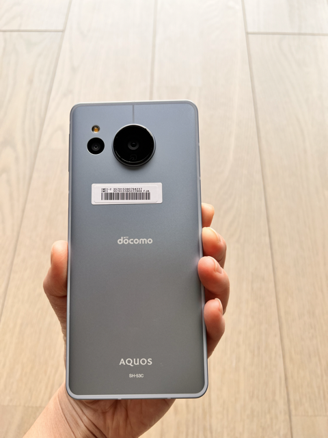 AQUOS sense7背面