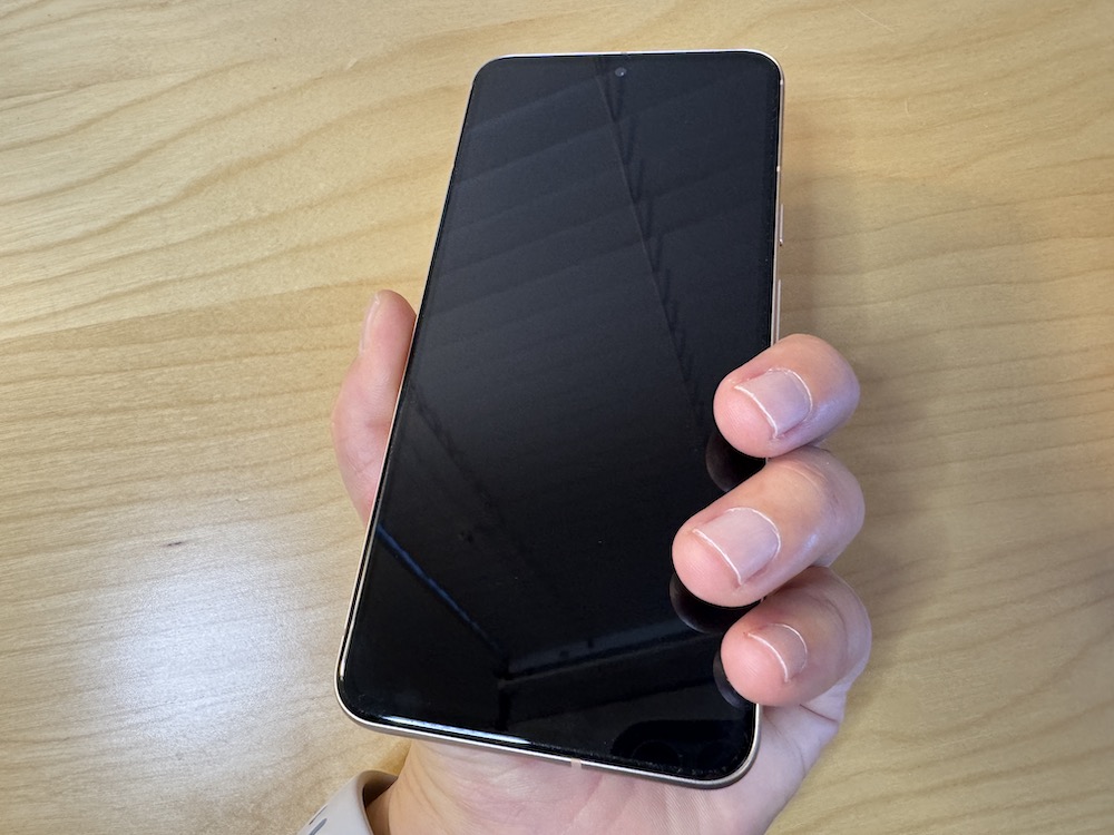 Google Pixel 8の外観(正面)