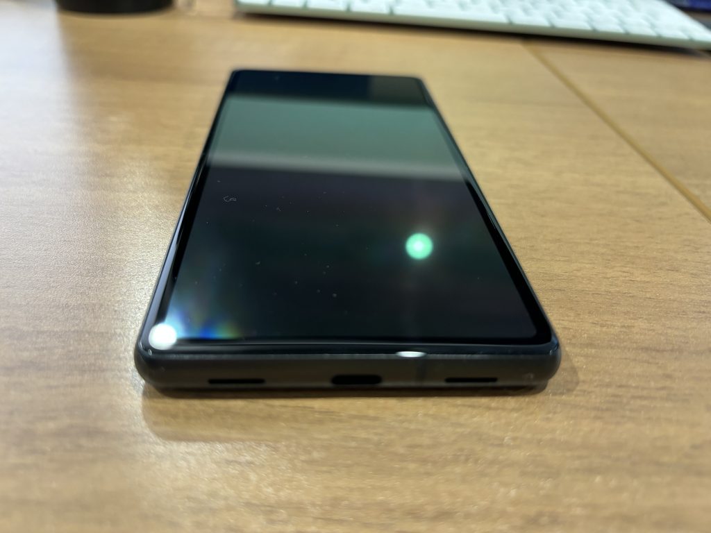 PIXEL 7a 充電ポート
