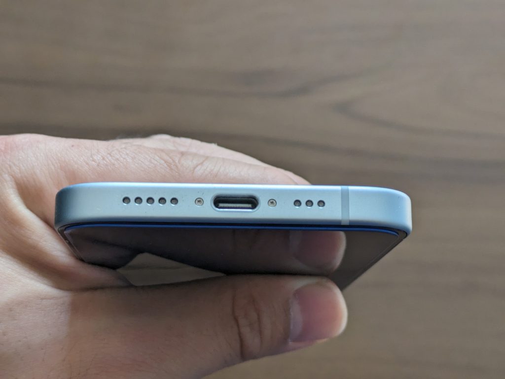 iPhone 15 充電　タイプC