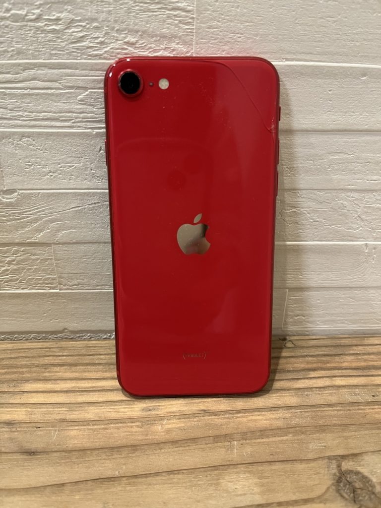 iPhone SE（第3世代）　外観　背面