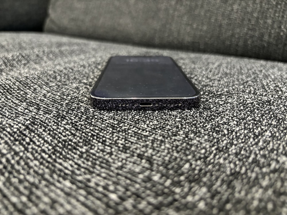 iPhone 14 ProのLightningコネクタ