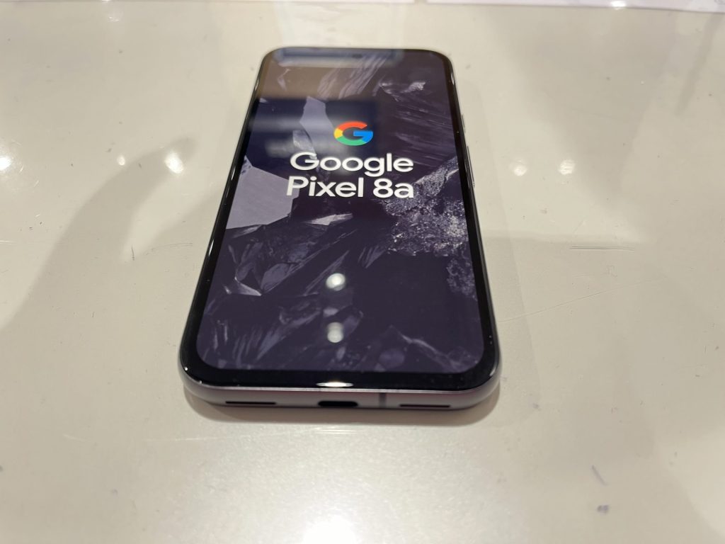 Google Pixel 8aの外観