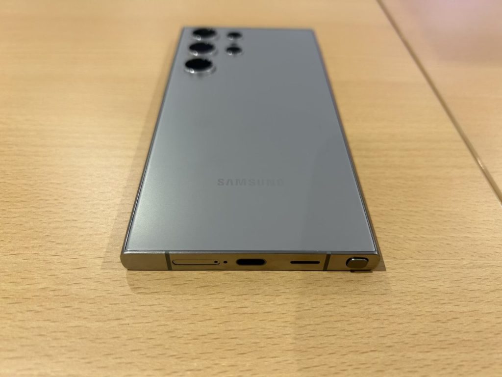 Galaxy S24 Ultraの外観