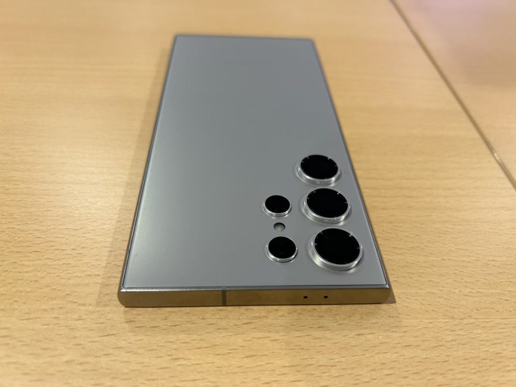 Galaxy S24 Ultraの外観